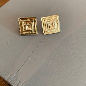 Gold Plated Avon Earrings!
